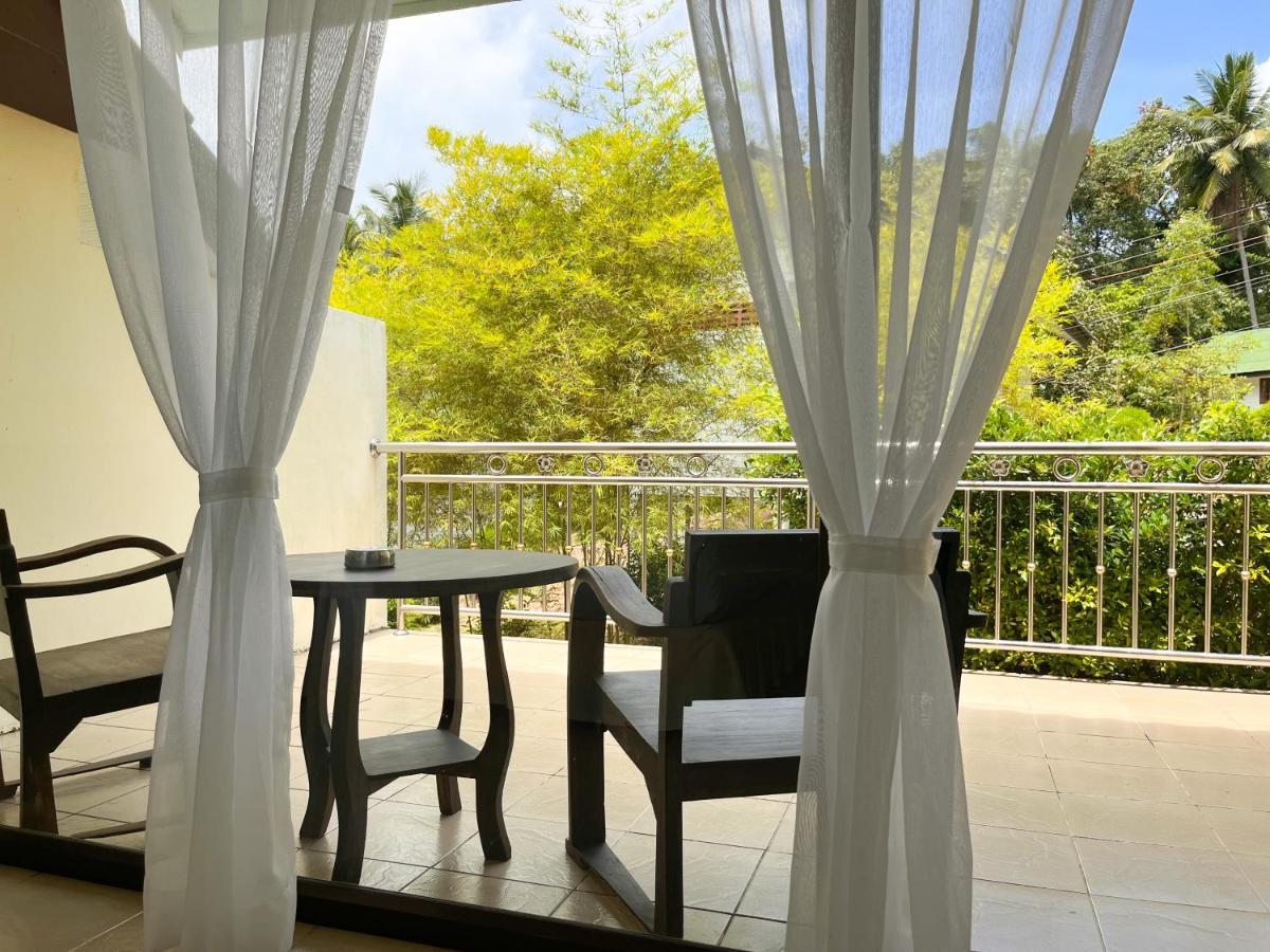Golden Hill Resort Wok Tum Екстер'єр фото