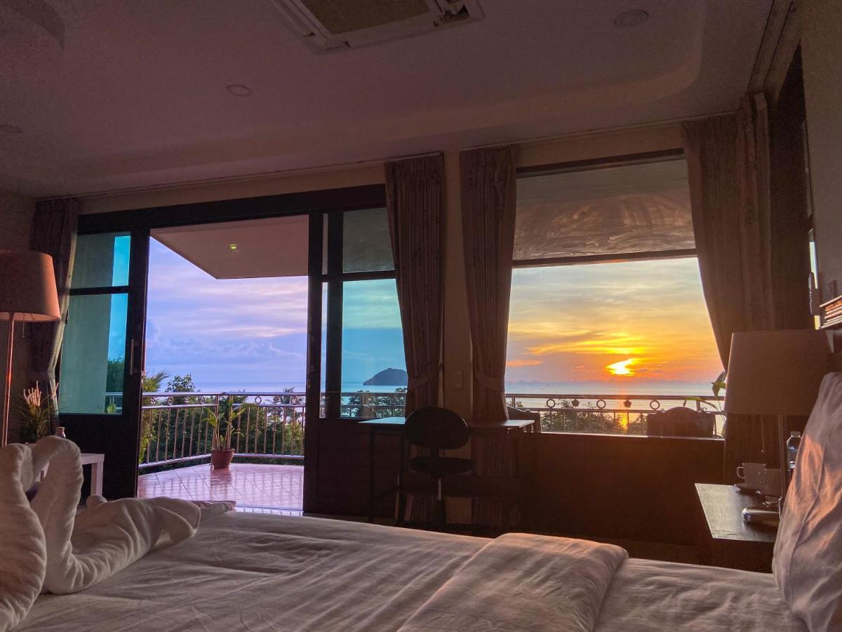 Golden Hill Resort Wok Tum Екстер'єр фото