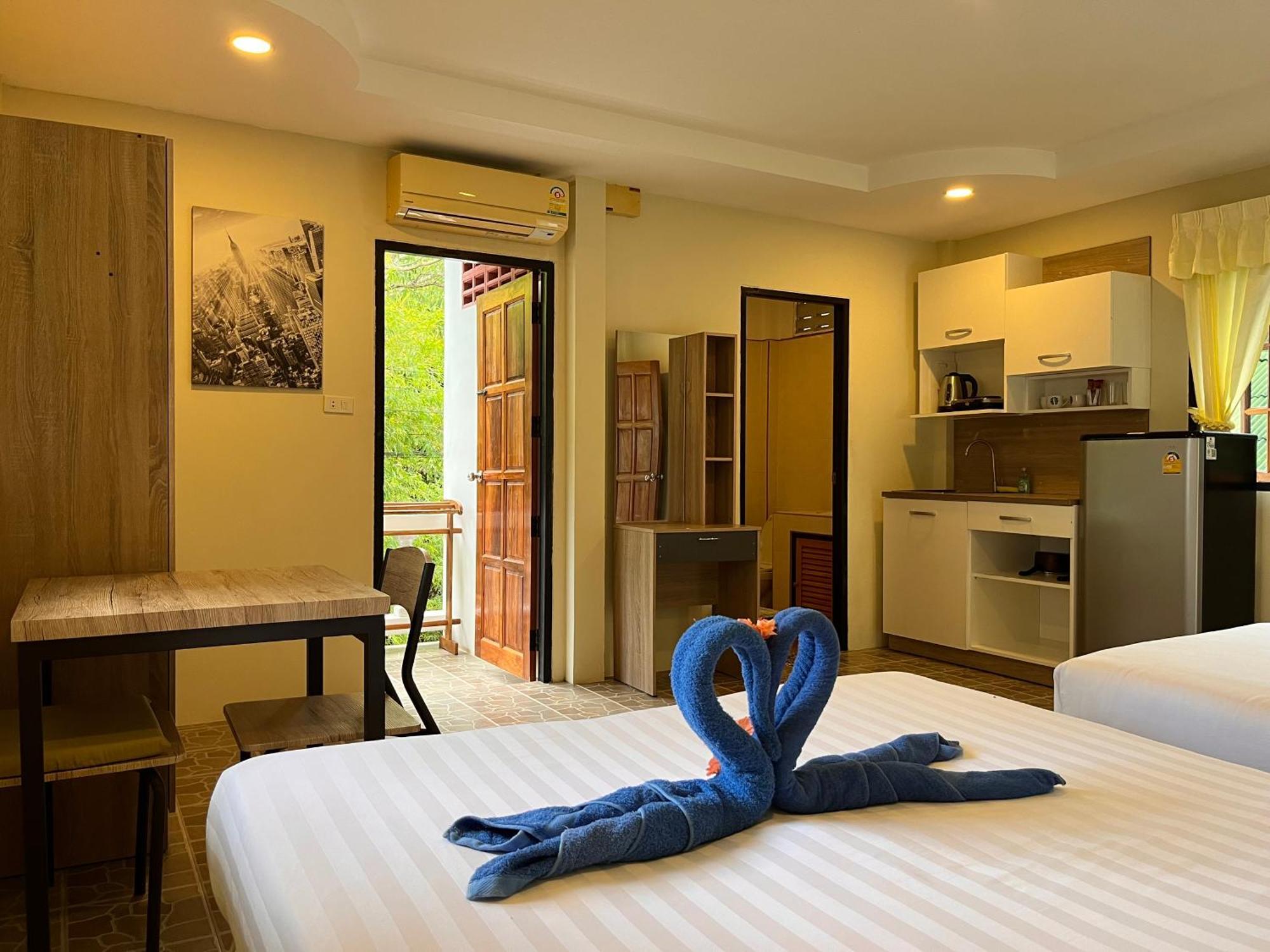 Golden Hill Resort Wok Tum Екстер'єр фото