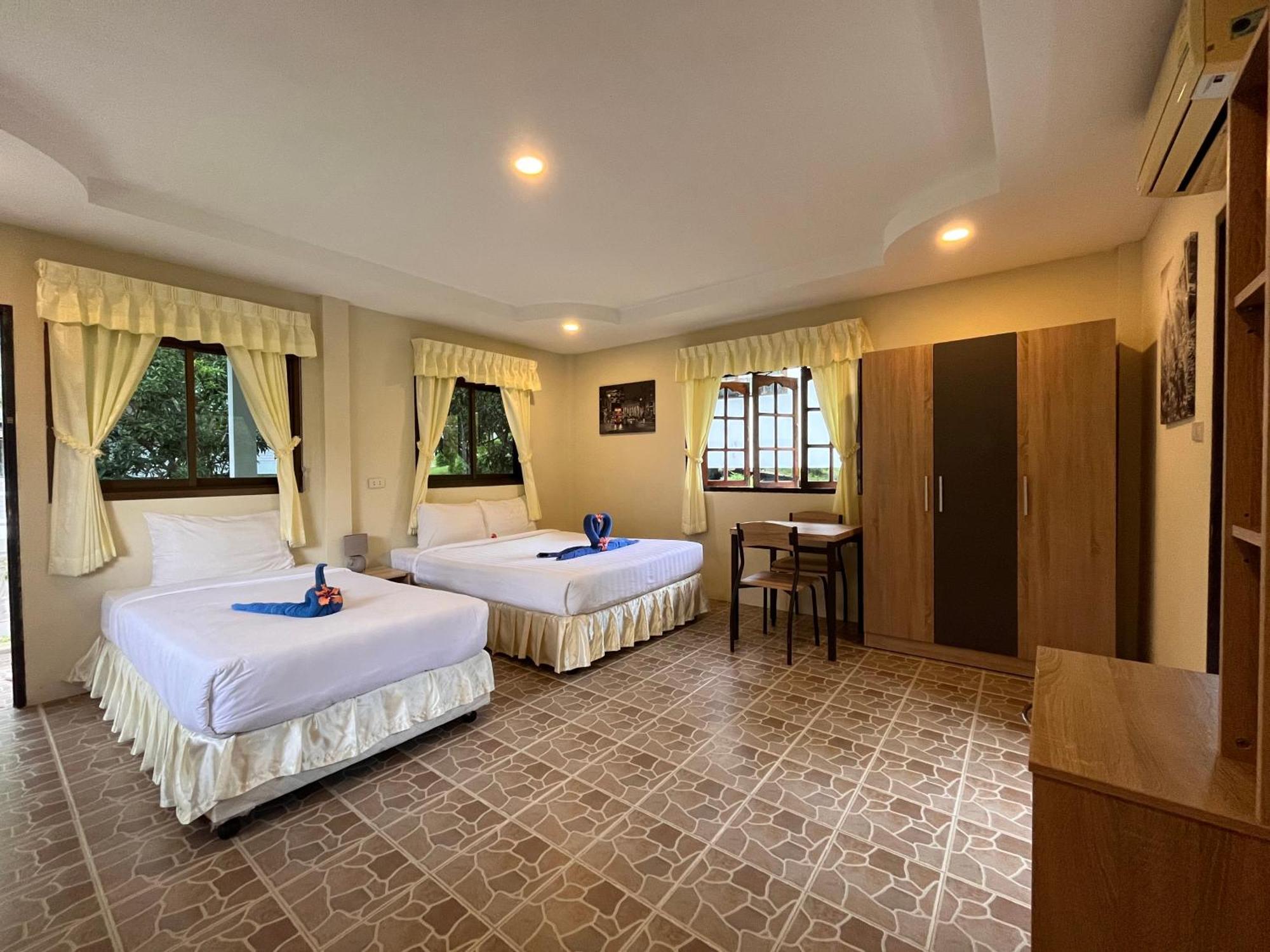 Golden Hill Resort Wok Tum Екстер'єр фото