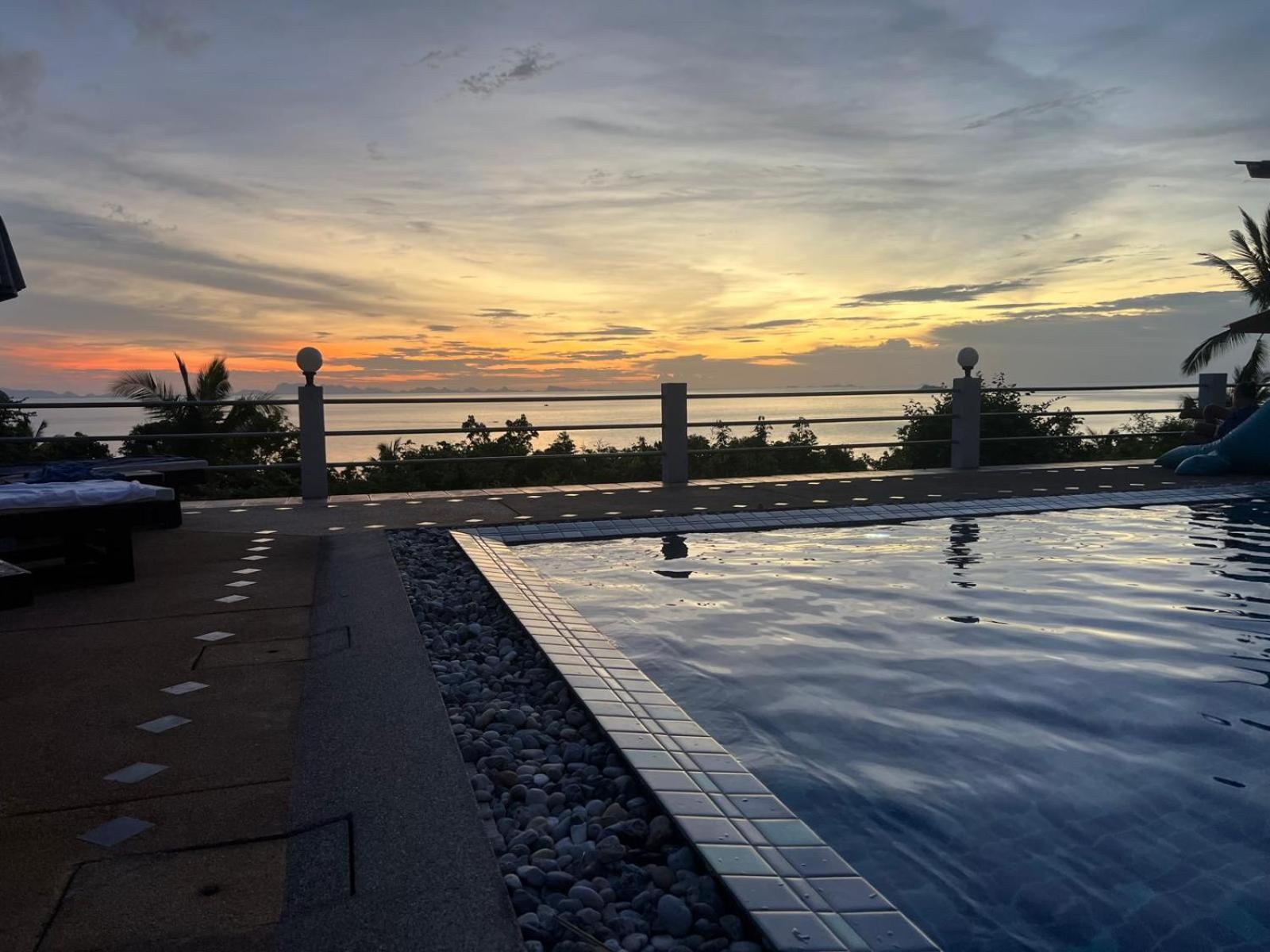 Golden Hill Resort Wok Tum Екстер'єр фото